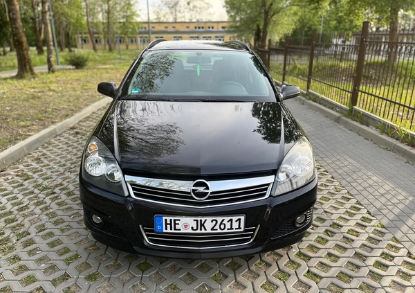 Opel Astra cena 13900 przebieg: 201240, rok produkcji 2009 z Nidzica małe 211